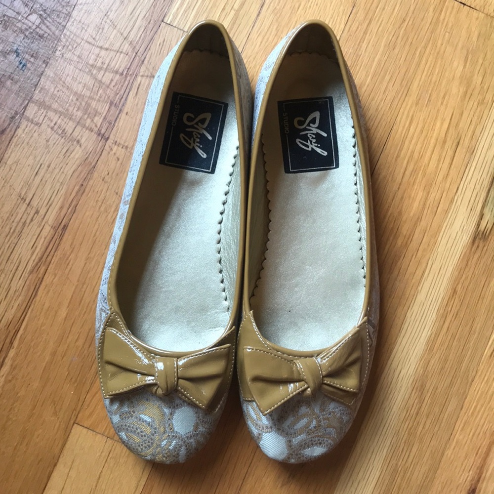 Tan Jacquard Bow tied Flats